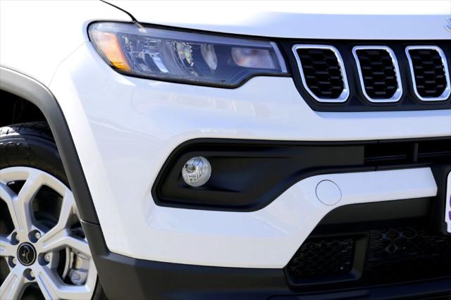 2026 Jeep Compass COMPASS LATITUDE 4X4