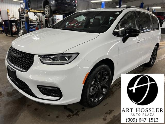 2026 Chrysler Pacifica PACIFICA LIMITED AWD