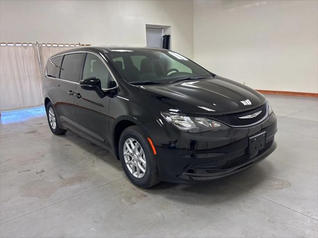 2026 Chrysler Voyager VOYAGER LX