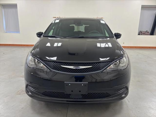 2026 Chrysler Voyager VOYAGER LX