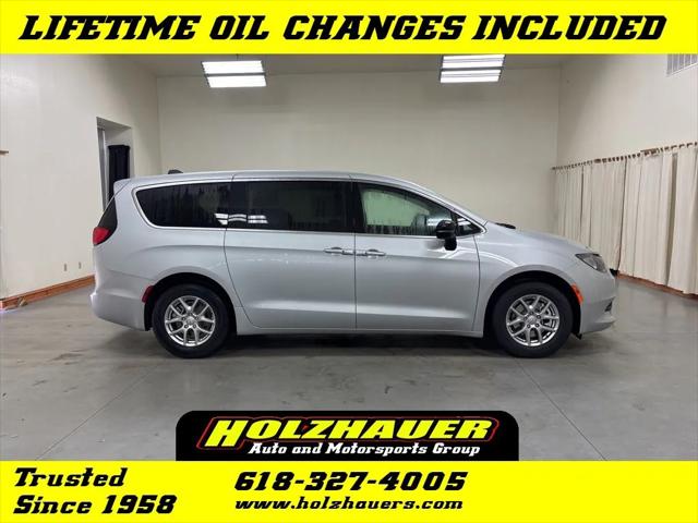 2026 Chrysler Voyager VOYAGER LX