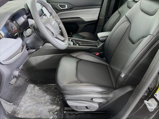 2026 Jeep Compass COMPASS LATITUDE 4X4