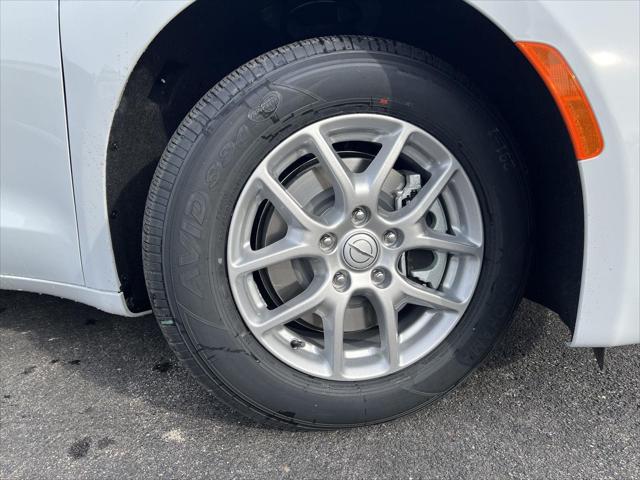 2026 Chrysler Voyager VOYAGER LX