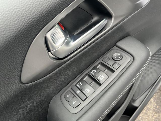 2026 Chrysler Voyager LX