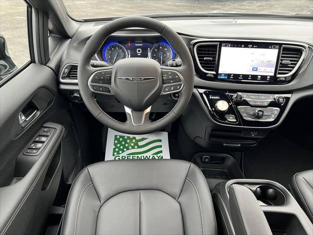 2026 Chrysler Voyager LX