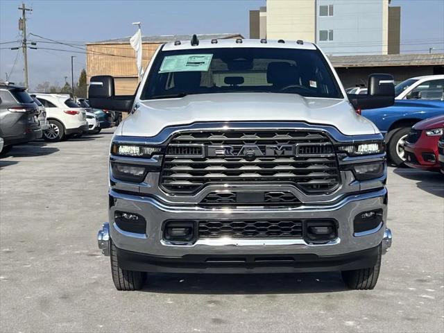 2026 RAM Ram 3500 Chassis Cab RAM 3500 TRADESMAN CREW CAB CHASSIS 4X4 60 CA