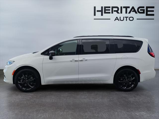 2026 Chrysler Pacifica PACIFICA SELECT AWD