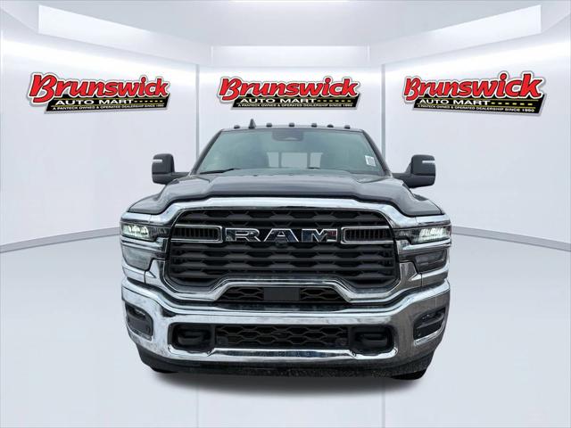 2026 RAM Ram 2500 RAM 2500 TRADESMAN CREW CAB 4X4 64 BOX