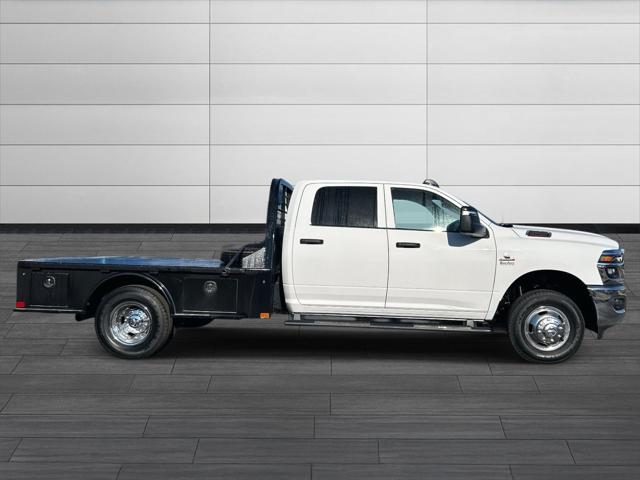 2026 RAM Ram 3500 Chassis Cab RAM 3500 TRADESMAN CREW CAB CHASSIS 4X4 60 CA 2026 RAM Ram 3500 Chassis Cab RAM 3500 TRADESMAN CREW CAB CHASSIS 4X4 60 CA