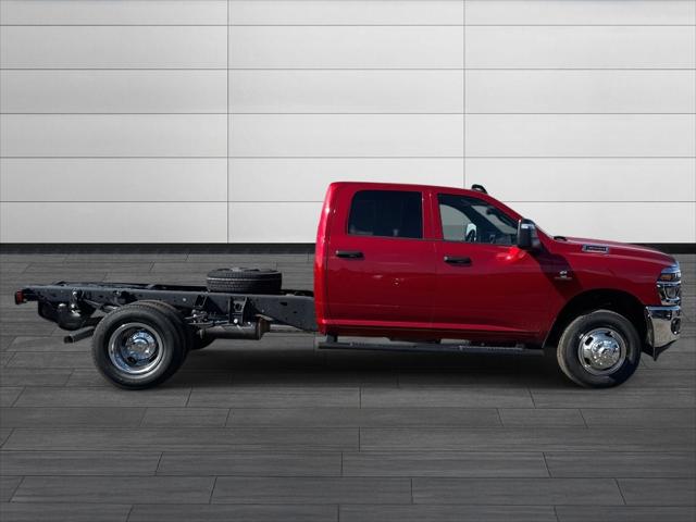 2026 RAM Ram 3500 Chassis Cab RAM 3500 TRADESMAN CREW CAB CHASSIS 4X4 60 CA