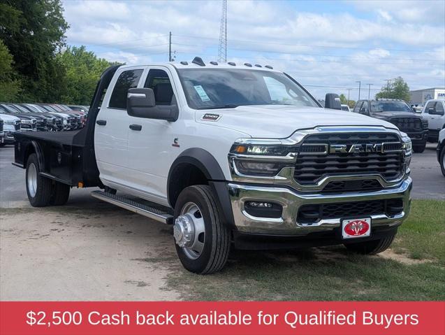 2026 RAM 5500 Chassis RAM 5500 TRADESMAN CHASSIS CREW CAB 4X4 84 CA