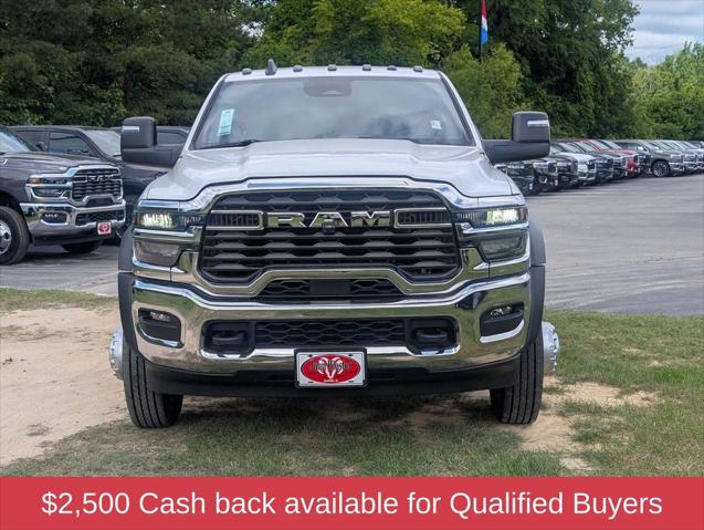 2026 RAM 5500 Chassis RAM 5500 TRADESMAN CHASSIS CREW CAB 4X4 84 CA