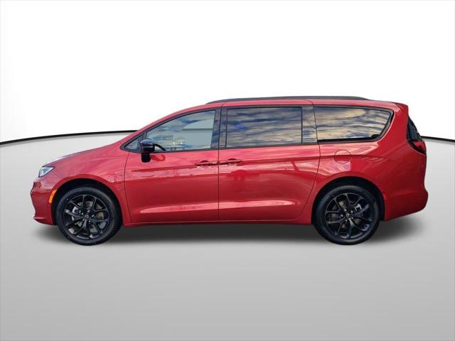 2026 Chrysler Pacifica PACIFICA SELECT AWD