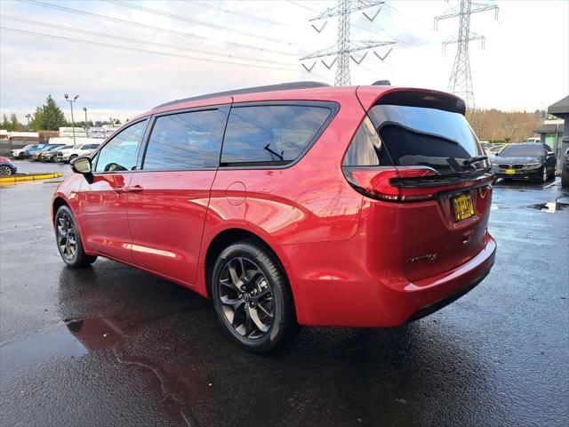 2026 Chrysler Pacifica PACIFICA SELECT AWD