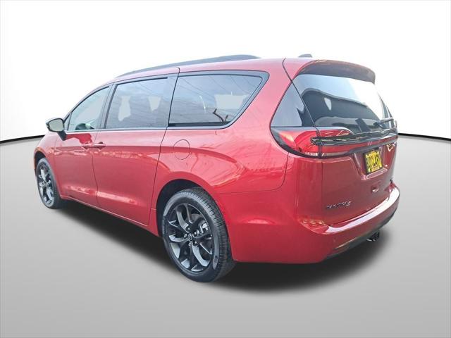 2026 Chrysler Pacifica PACIFICA LIMITED AWD