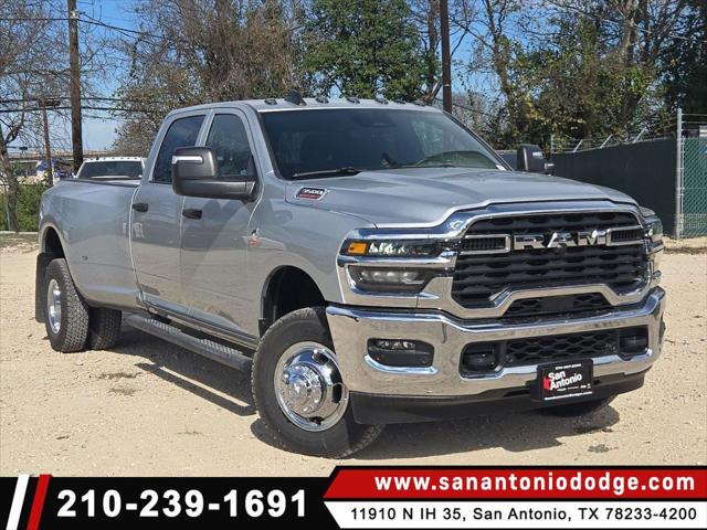 2026 RAM Ram 3500 RAM 3500 TRADESMAN CREW CAB 4X4 8 BOX