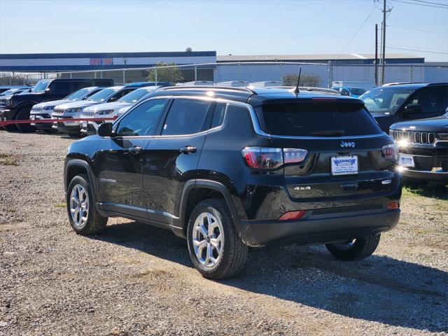 2026 Jeep Compass COMPASS LATITUDE 4X4