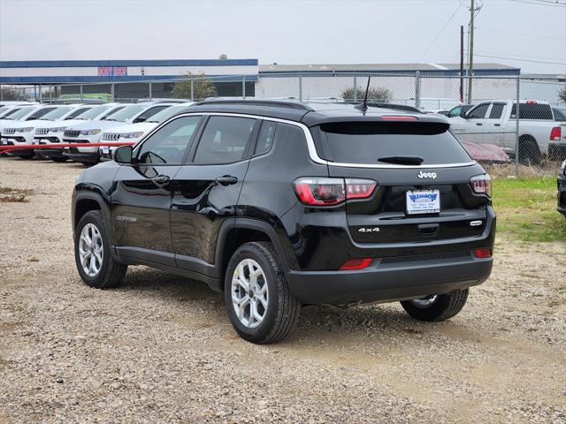 2026 Jeep Compass COMPASS LATITUDE 4X4