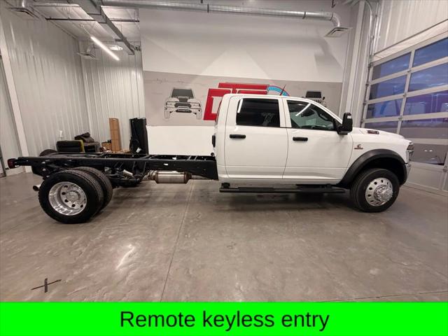 2026 RAM Ram 5500 Chassis Cab RAM 5500 TRADESMAN CHASSIS CREW CAB 4X4 84 CA
