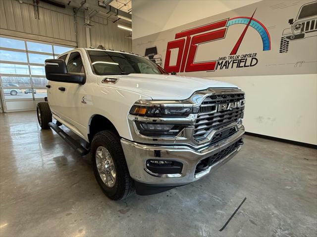 2026 RAM Ram 3500 Chassis Cab RAM 3500 TRADESMAN CREW CAB CHASSIS 4X4 60 CA 2026 RAM Ram 3500 Chassis Cab RAM 3500 TRADESMAN CREW CAB CHASSIS 4X4 60 CA