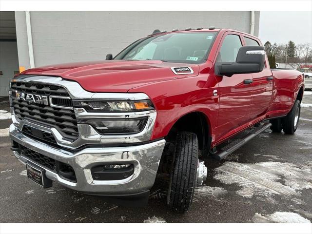 2026 RAM Ram 3500 RAM 3500 TRADESMAN CREW CAB 4X4 8 BOX