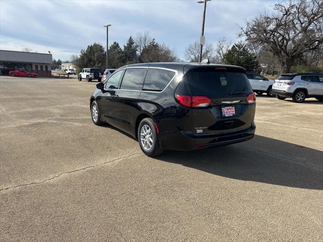 2026 Chrysler Voyager VOYAGER LX
