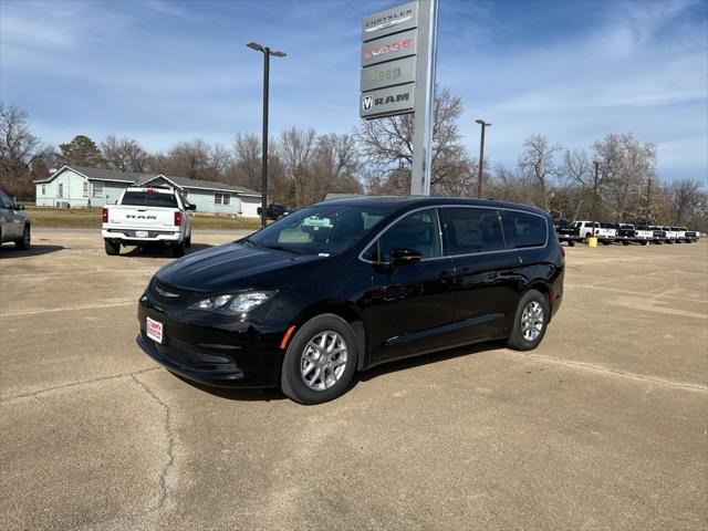 2026 Chrysler Voyager VOYAGER LX