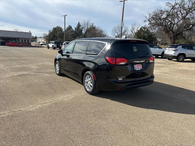 2026 Chrysler Voyager VOYAGER LX