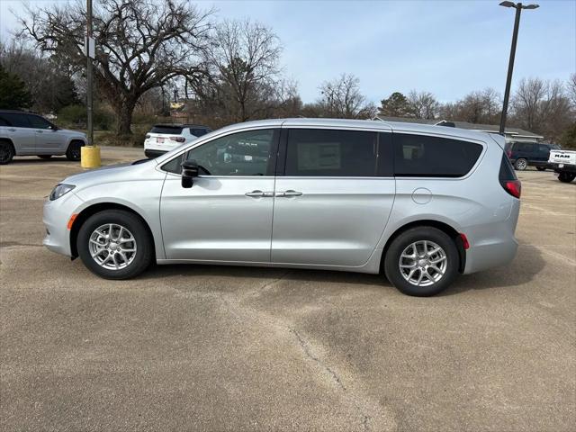 2026 Chrysler Voyager VOYAGER LX