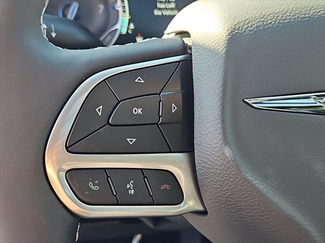2026 Chrysler Pacifica Select AWD