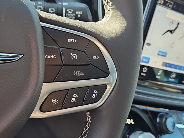 2026 Chrysler Pacifica Select AWD