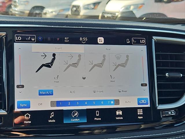 2026 Chrysler Pacifica Select AWD