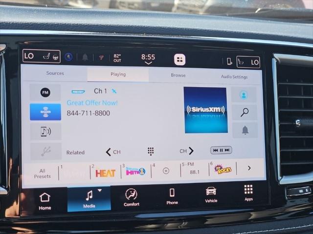 2026 Chrysler Pacifica Select AWD