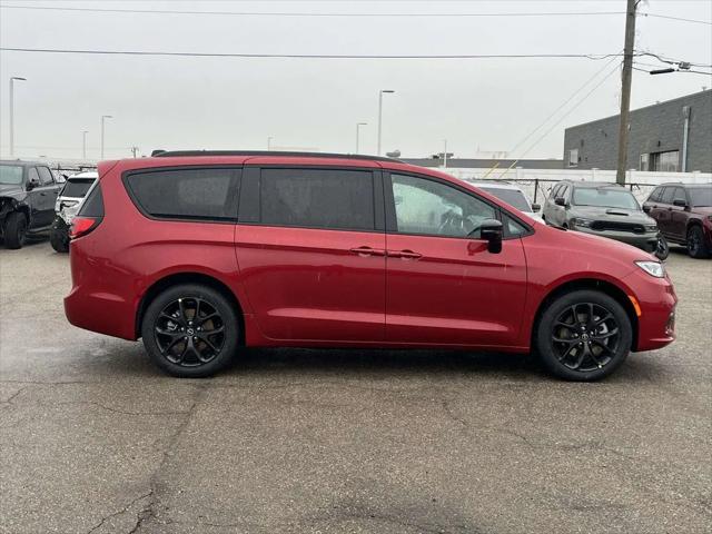 2026 Chrysler Pacifica PACIFICA LIMITED AWD