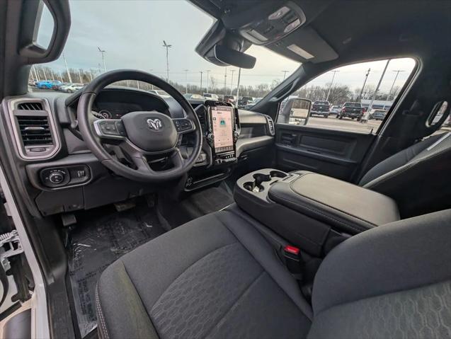 2026 RAM Ram 3500 RAM 3500 TRADESMAN CREW CAB 4X4 8 BOX