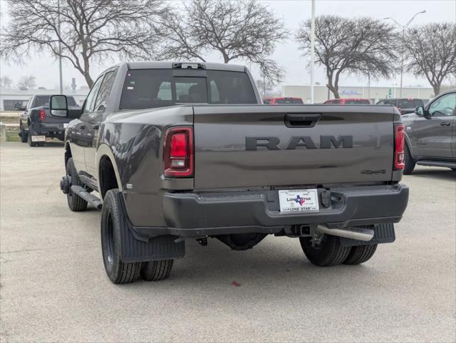 2026 RAM Ram 3500 RAM 3500 TRADESMAN CREW CAB 4X4 8 BOX