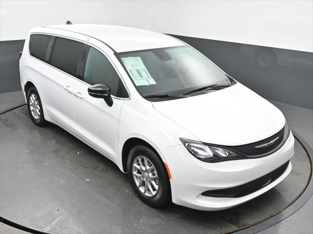 2026 Chrysler Voyager LX