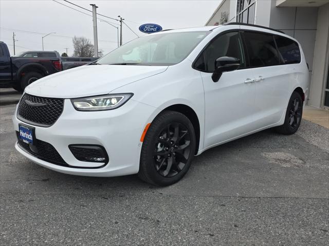 2026 Chrysler Pacifica PACIFICA LIMITED 2026 Chrysler Pacifica PACIFICA LIMITED