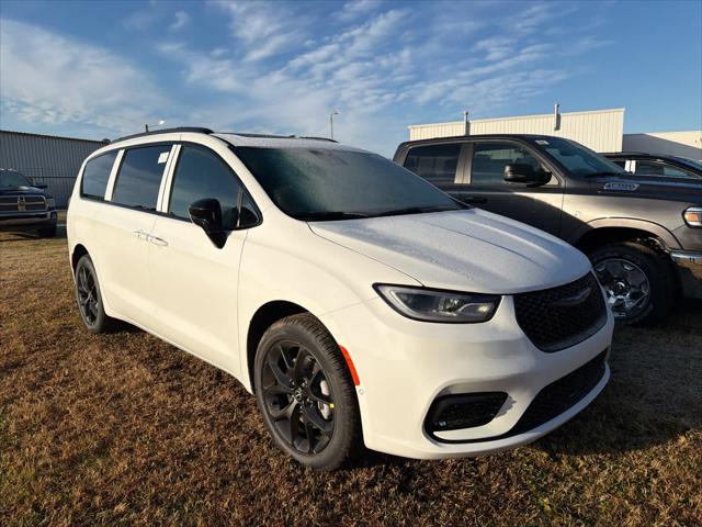 2026 Chrysler Pacifica PACIFICA LIMITED AWD