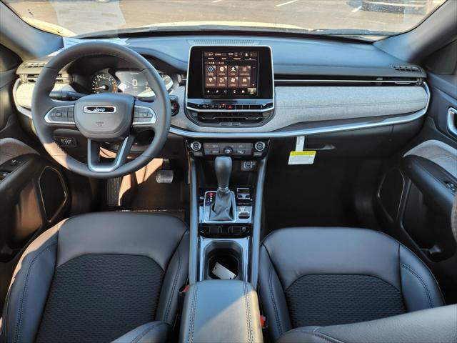 2026 Jeep Compass COMPASS LATITUDE 4X4