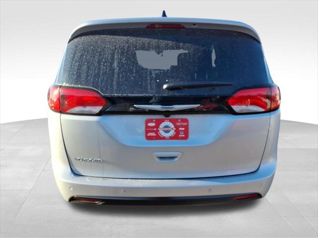 2026 Chrysler Voyager LX