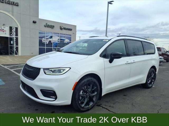 2026 Chrysler Pacifica PACIFICA SELECT AWD