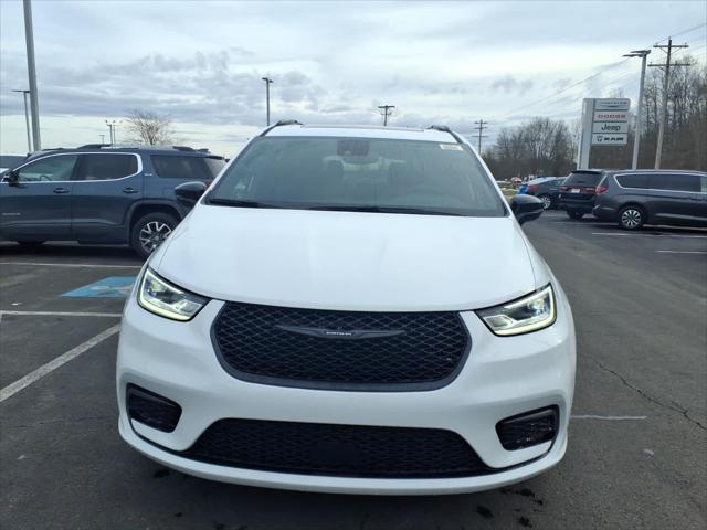 2026 Chrysler Pacifica PACIFICA SELECT AWD