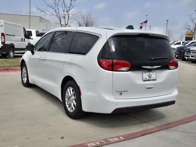 2026 Chrysler Voyager VOYAGER LX
