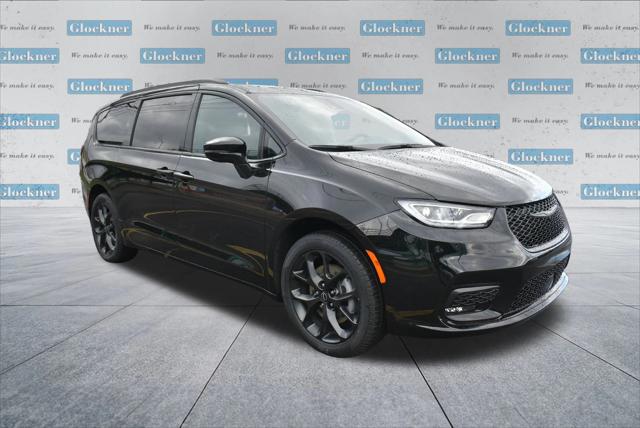 2026 Chrysler Pacifica PACIFICA SELECT AWD