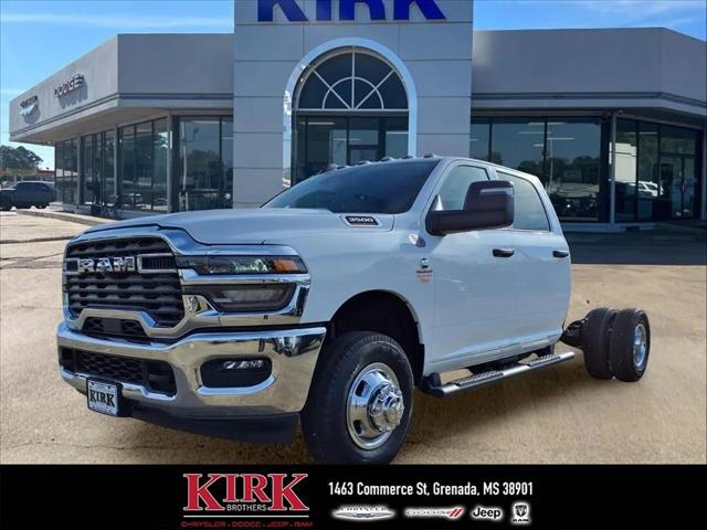 2026 RAM Ram 3500 Chassis Cab RAM 3500 TRADESMAN CREW CAB CHASSIS 4X4 60 CA