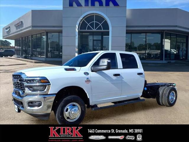 2026 RAM Ram 3500 Chassis Cab RAM 3500 TRADESMAN CREW CAB CHASSIS 4X4 60 CA