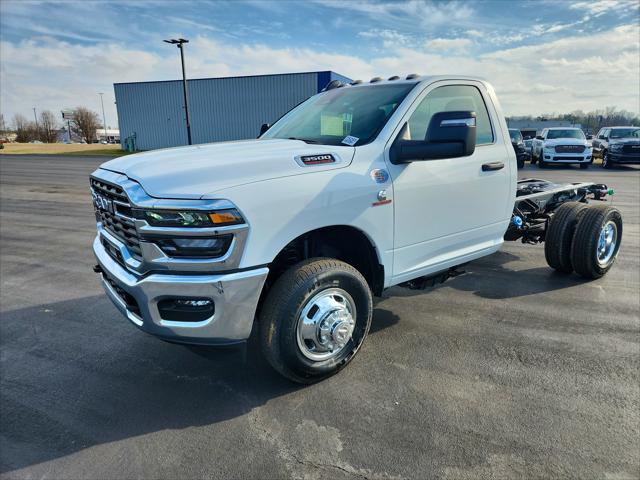 2026 RAM Ram 3500 Chassis Cab RAM 3500 TRADESMAN CHASSIS REGULAR CAB 4X4 60 CA