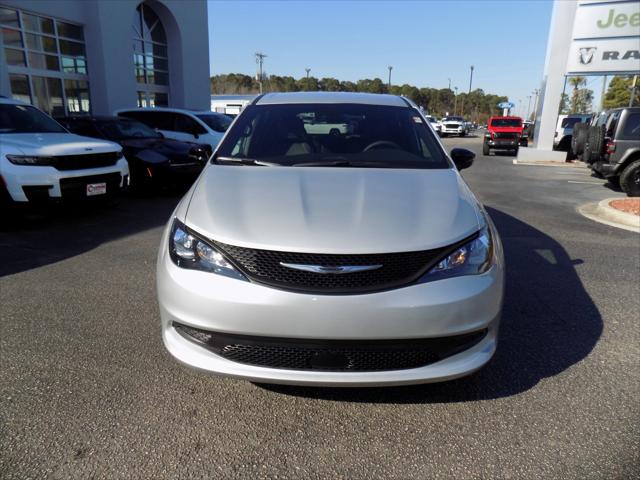 2026 Chrysler Voyager VOYAGER LX