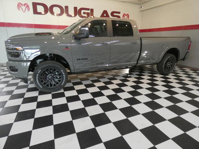 2026 RAM Ram 3500 RAM 3500 LIMITED CREW CAB 4X4 8 BOX